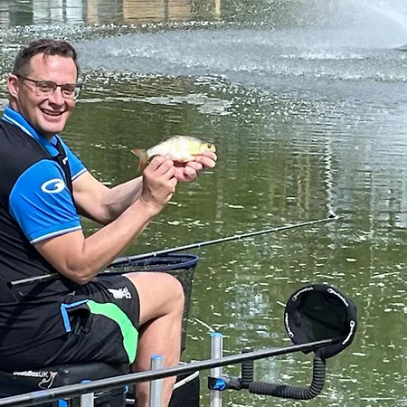 Oak Boutique Includes Hot Tub Air Con & Dog Σπίτι διακοπών *