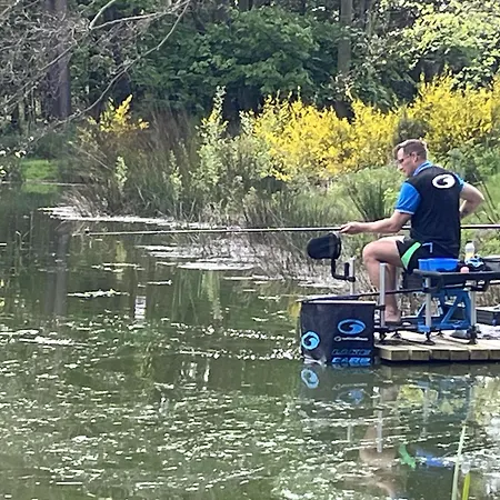 Oak Boutique Includes Hot Tub Air Con&dog